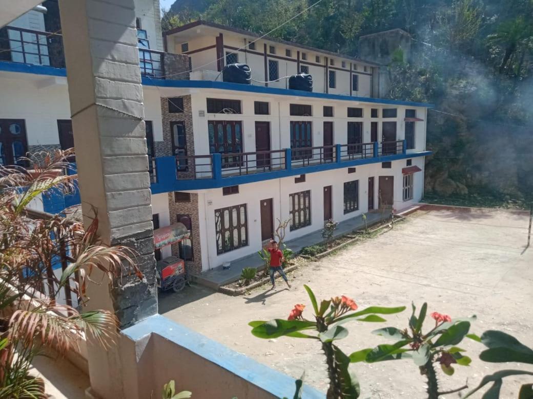 Vamoose Srishty Choice Apartment Rudraprayāg Екстериор снимка